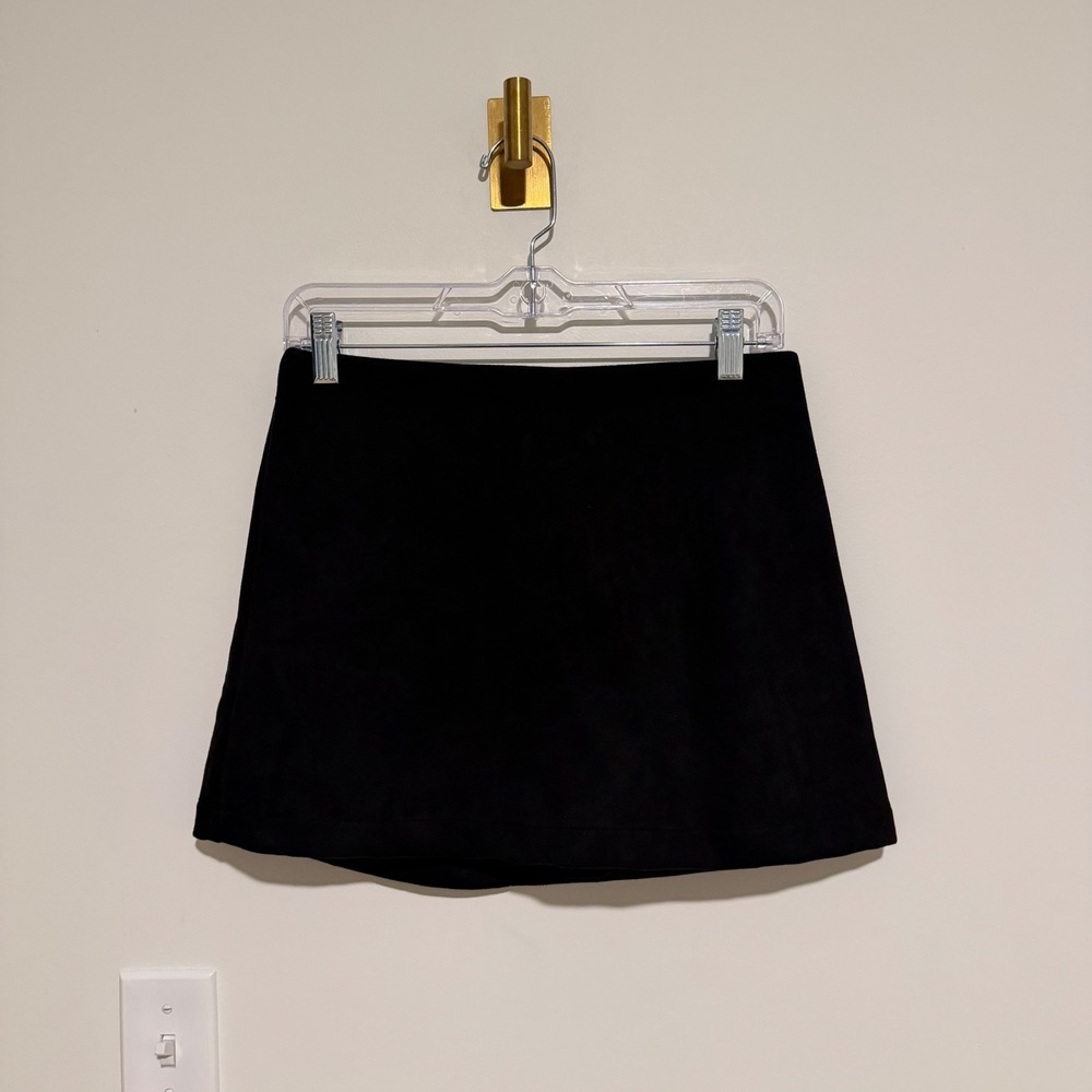 Shyanne Black Faux Suede Skort Mini Skirt Shorts Womens Small Made in USA